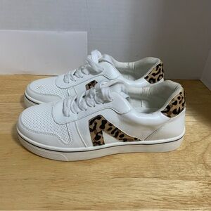 Mia Women’s‎ White Casual Sneaker with Leopard Accent Size 6.5M Shoe